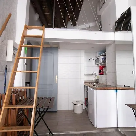 This Studio Offer A Good Deal Between Location + Cost + Quality ! Appartamento *